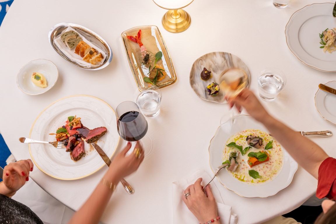 Prima serie cu Chefi Michelin în România: Patru Chefi cu stele Michelin invitați ai restaurantului Boulevard 73 de la Corinthia Grand Hotel du Boulevard București