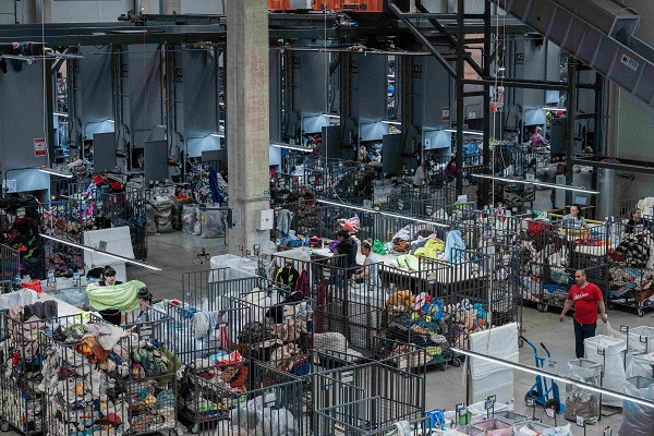 Textilele uzate nu trebuie să ajungă la groapă sau în incinerator: ARETEX cere un sistem REP orientat spre reutilizare și reciclare