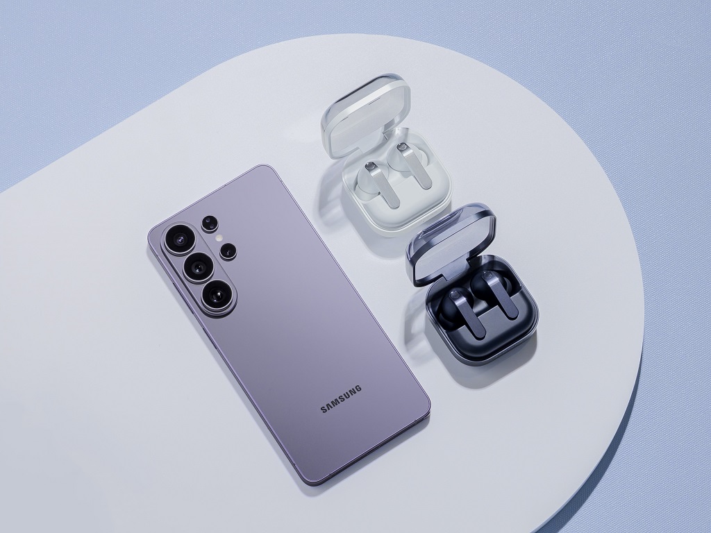 Samsung lansează noua serie Galaxy Buds4 cu sunet de ultimă generație