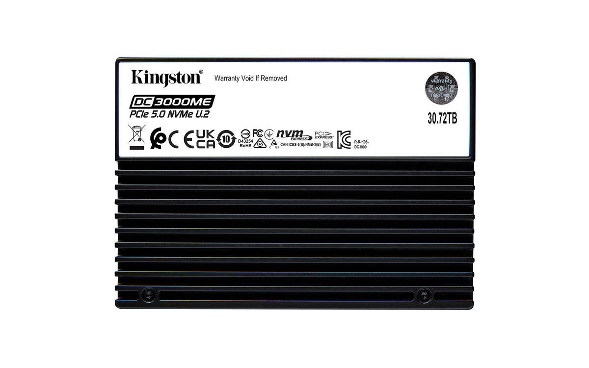 Kingston lansează SSD-ul DC3000ME NVMe Gen5 U.2 de 30,72TB pentru centrele de date de nouă generație